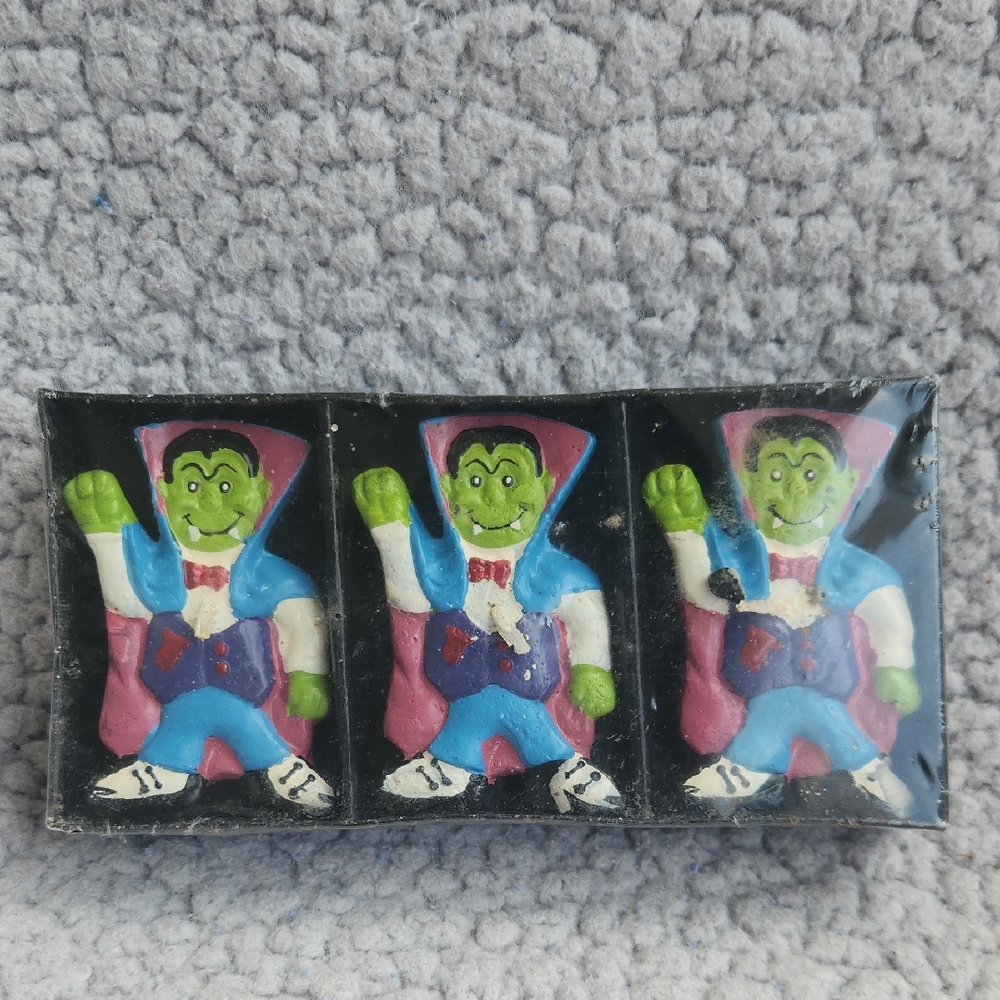 Luminessence, Halloween Vintage Floating Vampire Monster Candles  Unopened